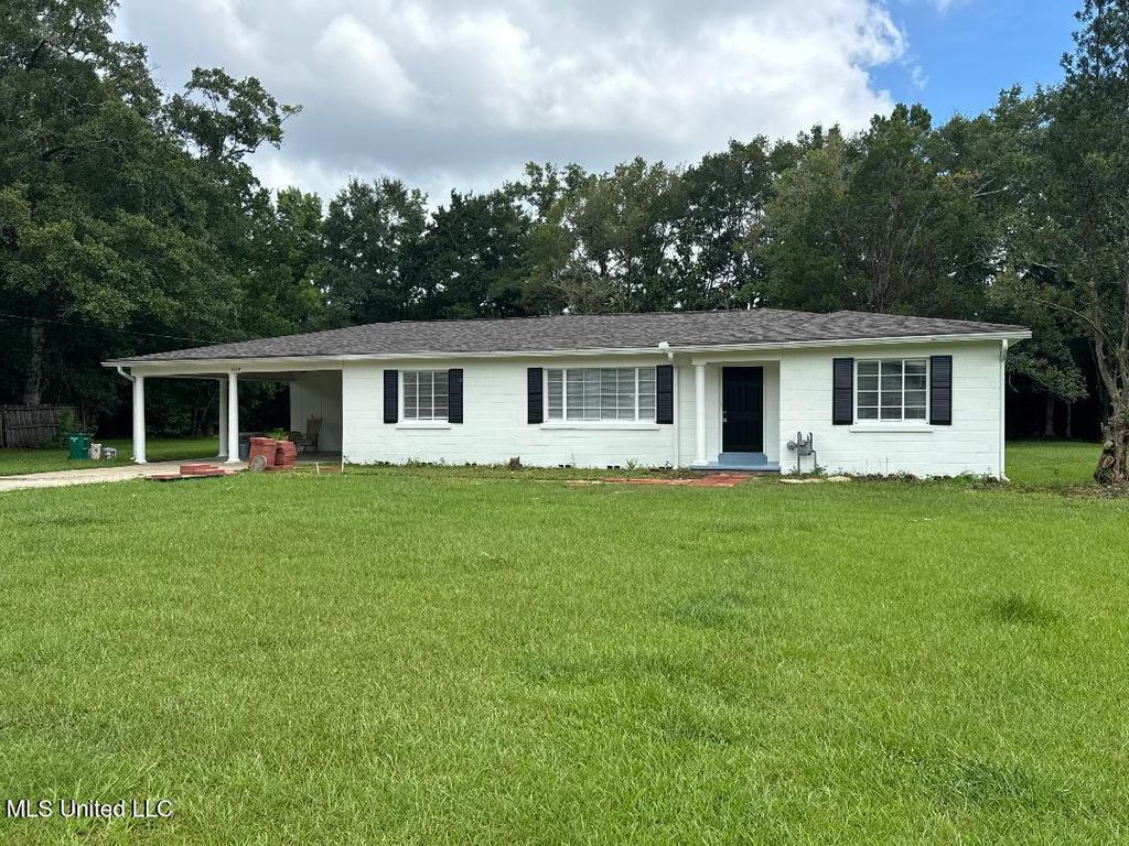 4108 Wembley Avenue, Moss Point, MS 39563