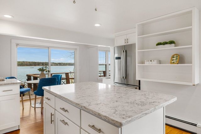 28 Colony Cove Road, Durham, NH 03824
