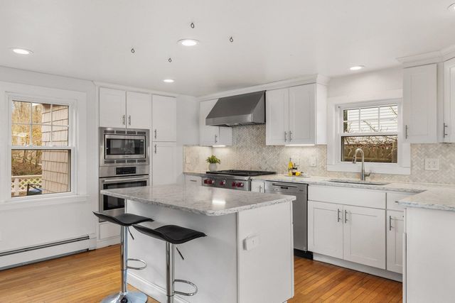 28 Colony Cove Road, Durham, NH 03824