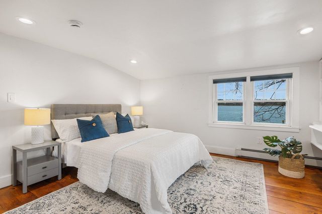 28 Colony Cove Road, Durham, NH 03824