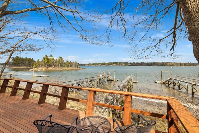 28 Colony Cove Road, Durham, NH 03824