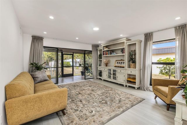 232 W HENRY STREET, Punta Gorda, FL 33950