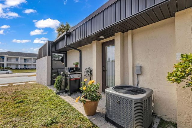 232 W HENRY STREET, Punta Gorda, FL 33950