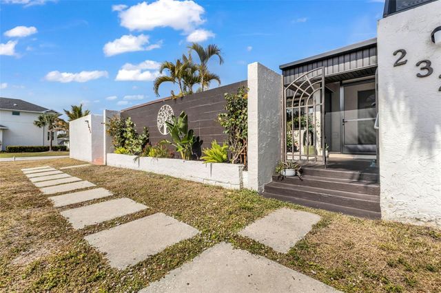 232 W HENRY STREET, Punta Gorda, FL 33950