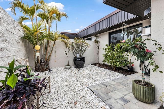 232 W HENRY STREET, Punta Gorda, FL 33950