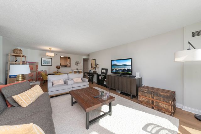 195 N HARBOR Drive 3604, Chicago, IL 60601