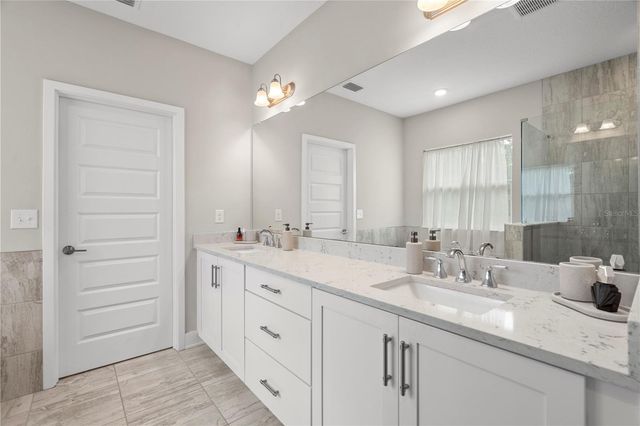 1415 CRYSTAL LAKE DRIVE, Lakeland, FL 33801