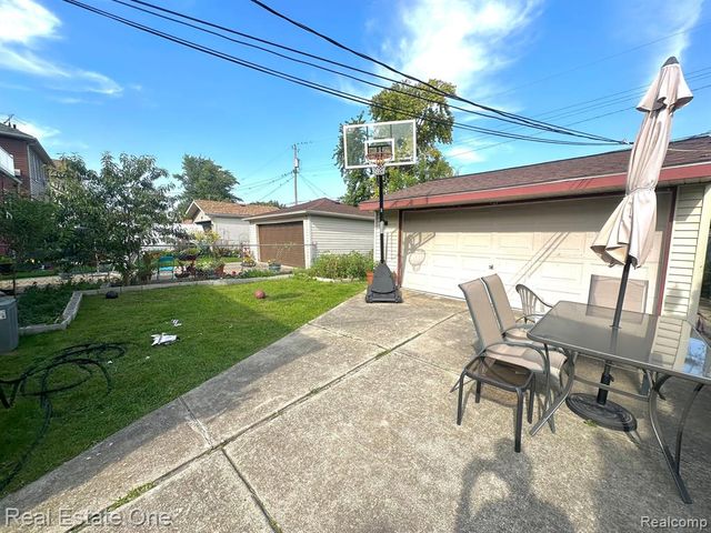 6934 Coleman Street Street, Dearborn, MI 48126