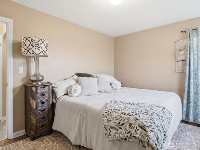 302 S Albert Street, Port Angeles, WA 98362