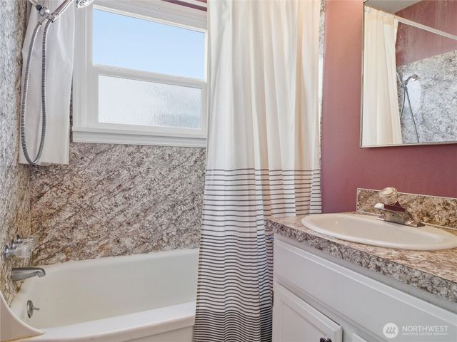 302 S Albert Street, Port Angeles, WA 98362