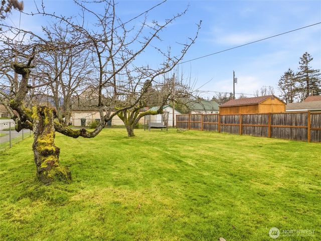 302 S Albert Street, Port Angeles, WA 98362