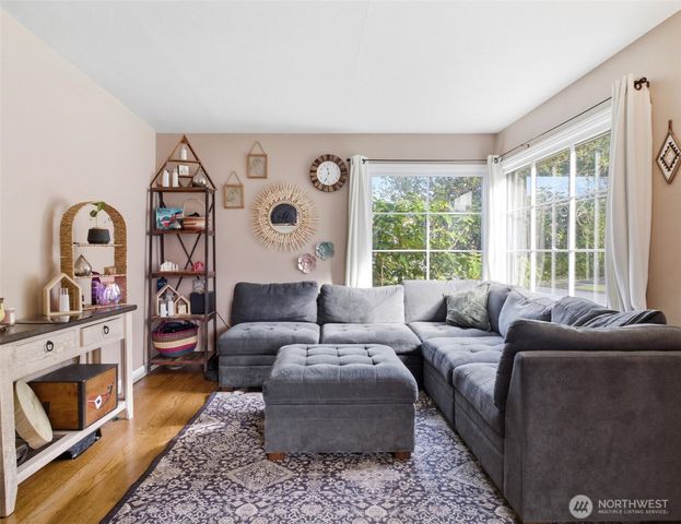 302 S Albert Street, Port Angeles, WA 98362