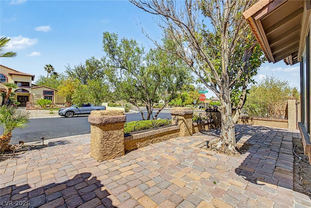 6815 Trinity Court, Las Vegas, NV 89146 — photo 3