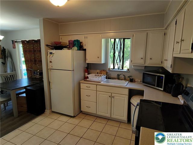 2631 Mountain Road, Jackson Twp, PA 18360