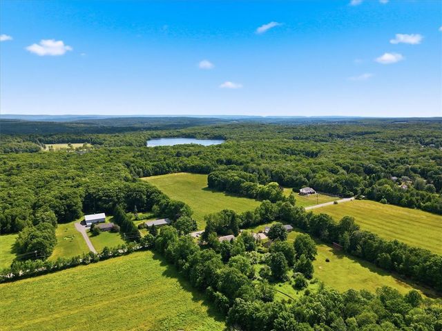 2631 Mountain Road, Jackson Twp, PA 18360
