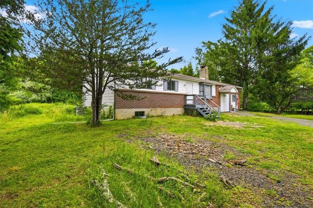 2631 Mountain Road, Jackson Twp, PA 18360