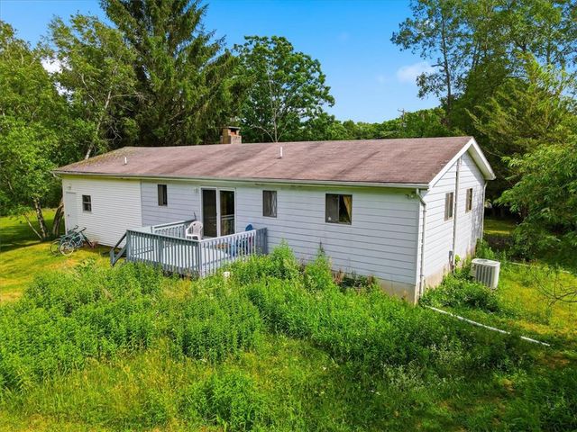 2631 Mountain Road, Jackson Twp, PA 18360
