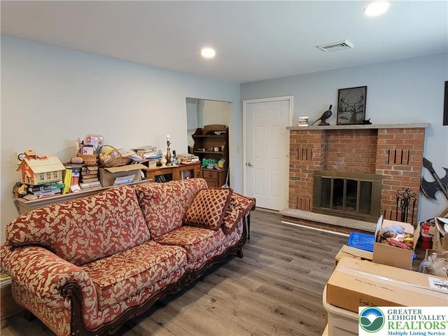 2631 Mountain Road, Jackson Twp, PA 18360