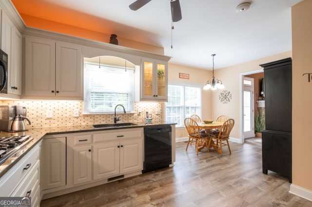 4967 Reed Field Drive NE, Oakwood, GA 30566