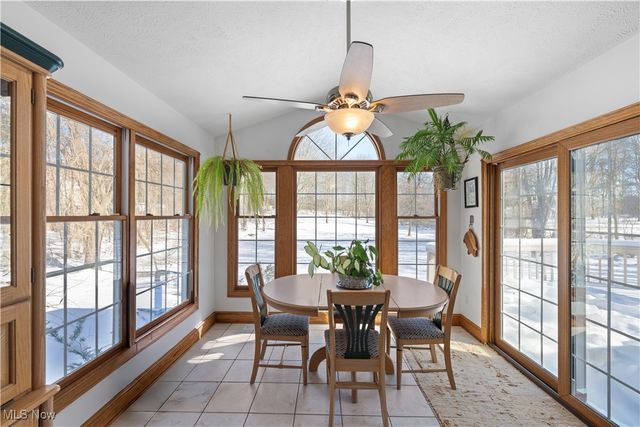 860 Whisperwood Lane, Aurora, OH 44202