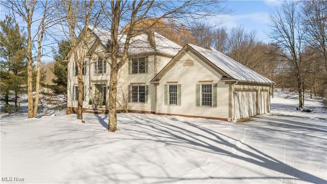 860 Whisperwood Lane, Aurora, OH 44202