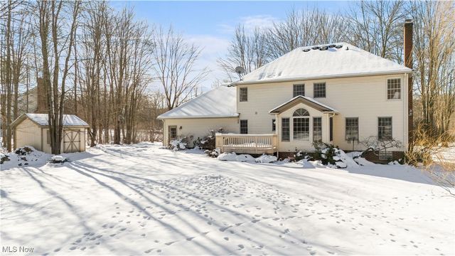 860 Whisperwood Lane, Aurora, OH 44202