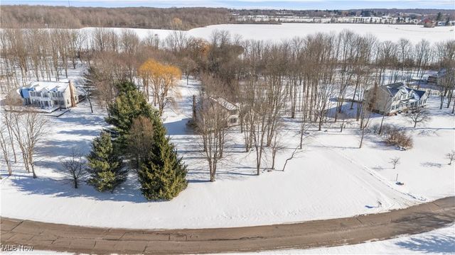 860 Whisperwood Lane, Aurora, OH 44202