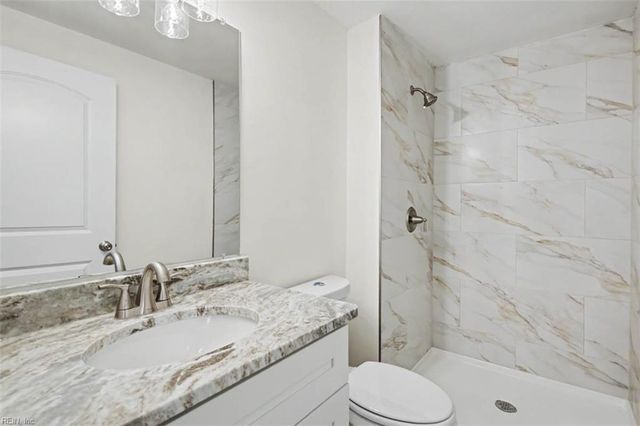 87 Stanley DR, Newport News, VA 23608