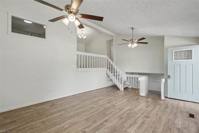 87 Stanley DR, Newport News, VA 23608
