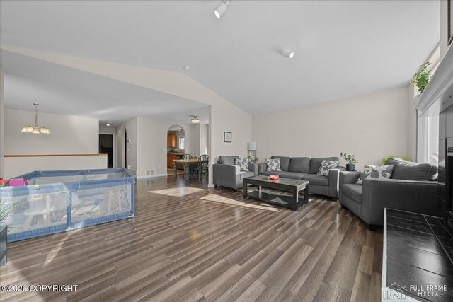 7031 Baxter Terrace Circle, Anchorage, AK 99504