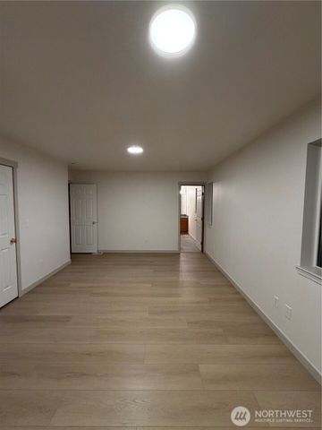 15409 51st Place W, Edmonds, WA 98026