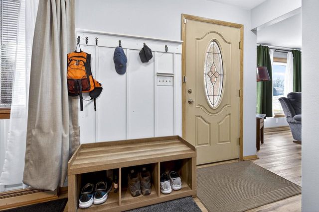 802 E FLORIDA AVENUE, Appleton, WI 54911