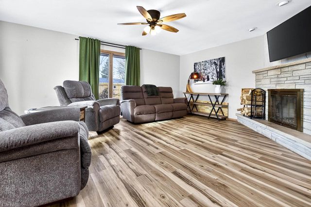 802 E FLORIDA AVENUE, Appleton, WI 54911