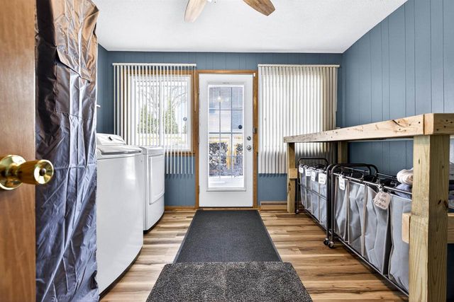 802 E FLORIDA AVENUE, Appleton, WI 54911