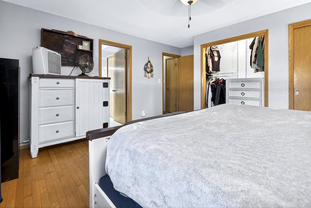 802 E FLORIDA AVENUE, Appleton, WI 54911