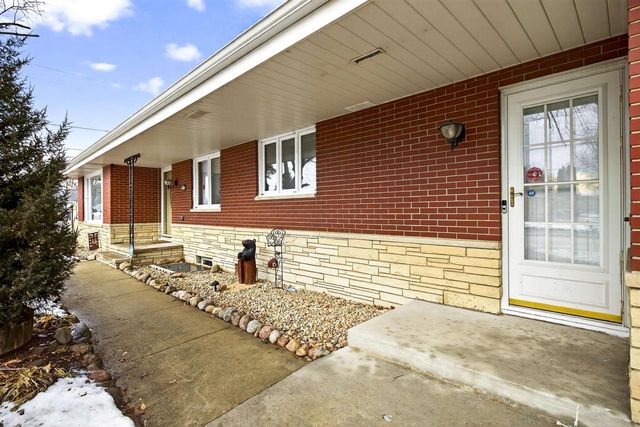 802 E FLORIDA AVENUE, Appleton, WI 54911