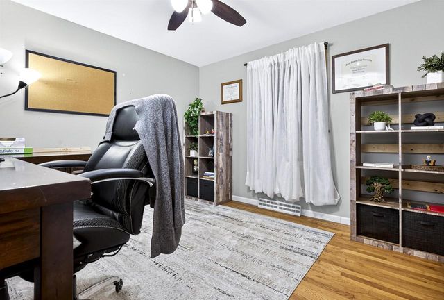 802 E FLORIDA AVENUE, Appleton, WI 54911