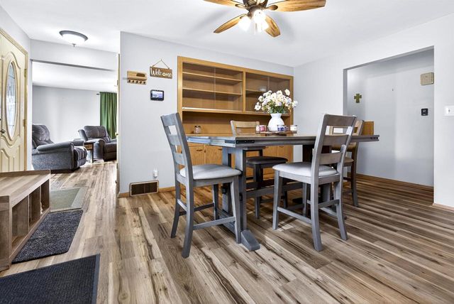 802 E FLORIDA AVENUE, Appleton, WI 54911