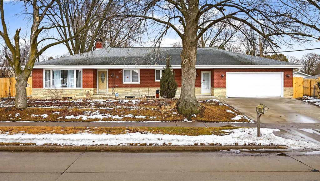 802 E FLORIDA AVENUE, Appleton, WI 54911