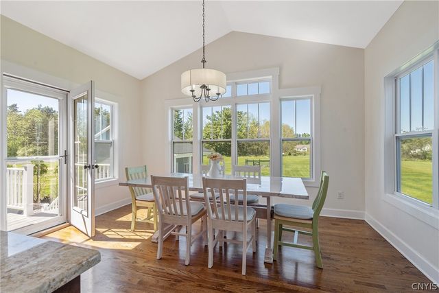 4501 Hollyshire, Clay, NY 13041