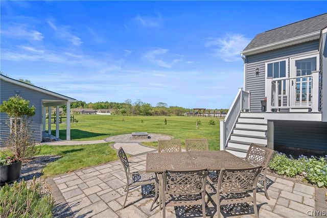 4501 Hollyshire, Clay, NY 13041