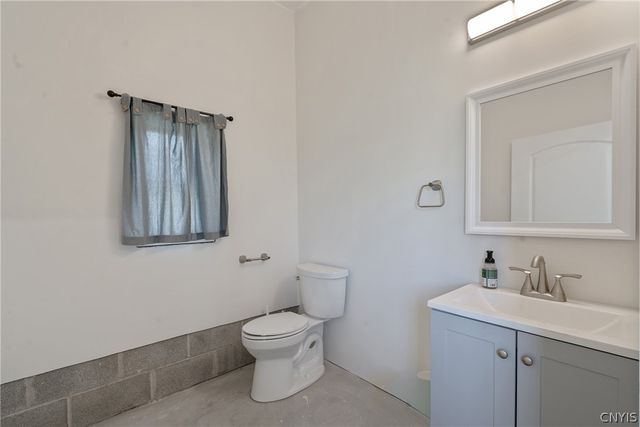 4501 Hollyshire, Clay, NY 13041