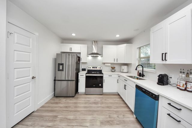 1110 Johnson Street, Pasadena, TX 77506