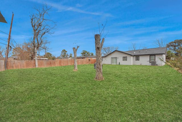 1110 Johnson Street, Pasadena, TX 77506