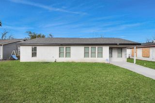 1110 Johnson Street, Pasadena, TX 77506