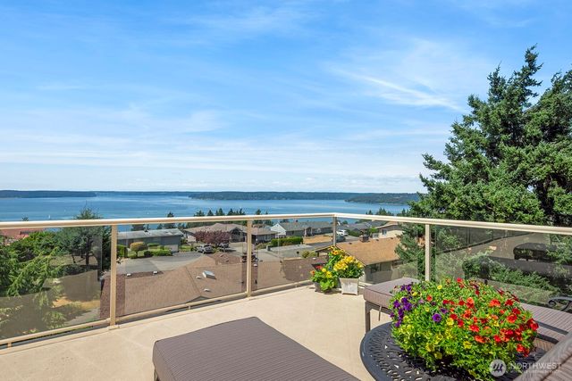 1705 61st Street NE, Tacoma, WA 98422