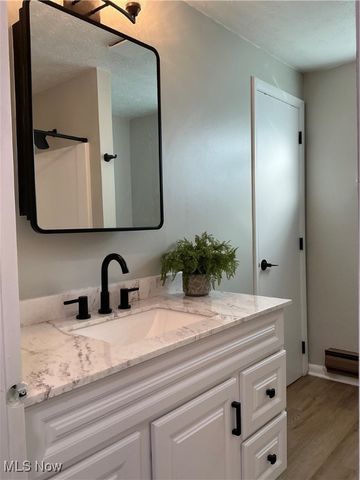 6255 Rosebelle Avenue, North Ridgeville, OH 44039