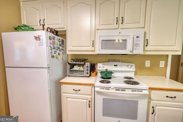 215 Trelawney Drive, Covington, GA 30016
