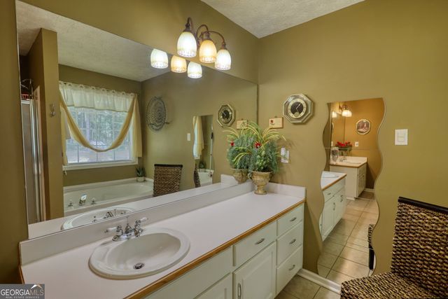 215 Trelawney Drive, Covington, GA 30016