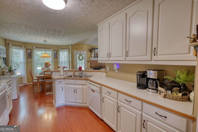 215 Trelawney Drive, Covington, GA 30016